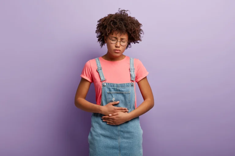 7 Signs Your Period Pain Might Not Be “Normal”